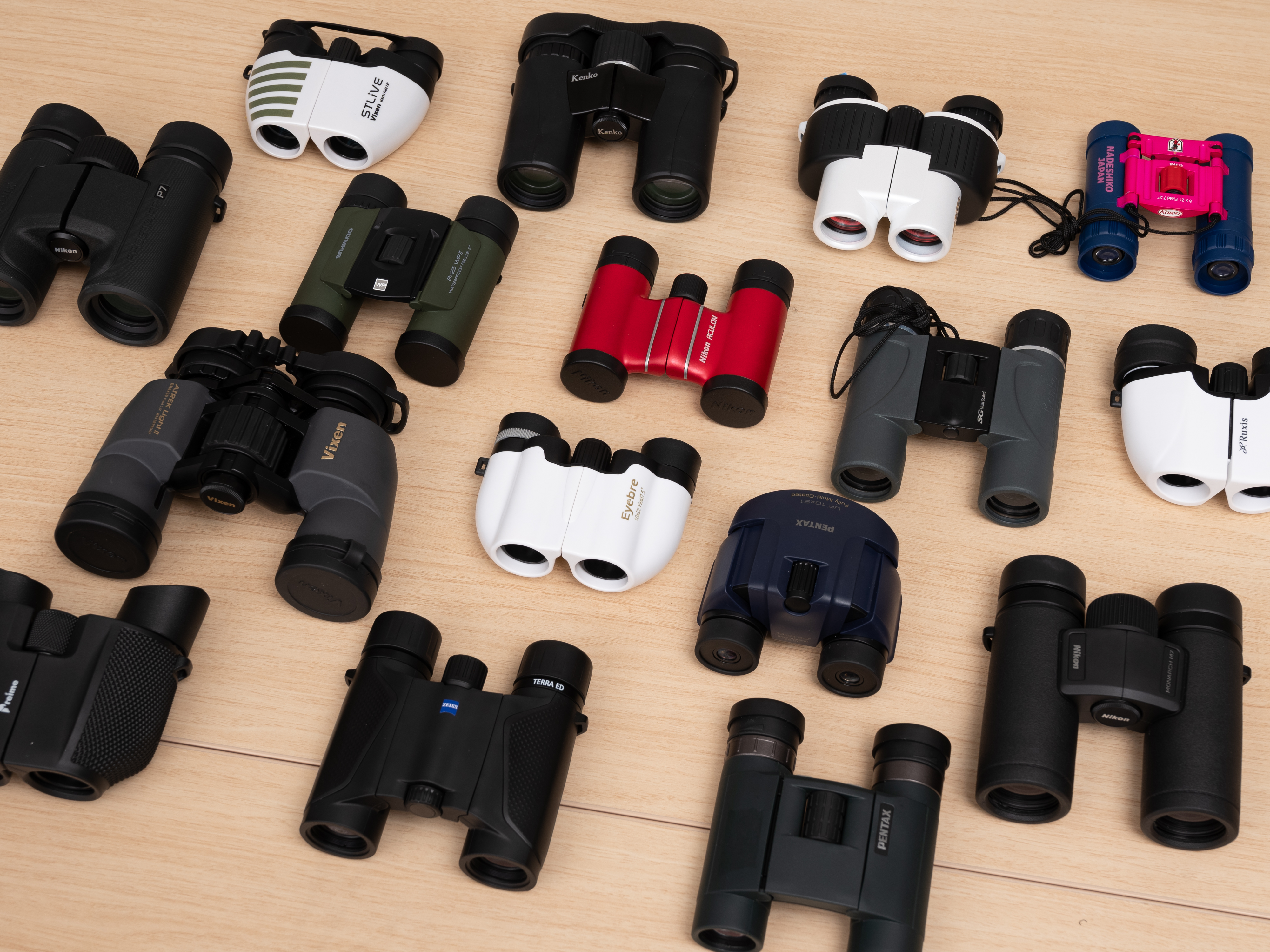 ビクセン Vixen アトレックII HR10x32WPを検証レビュー！双眼鏡