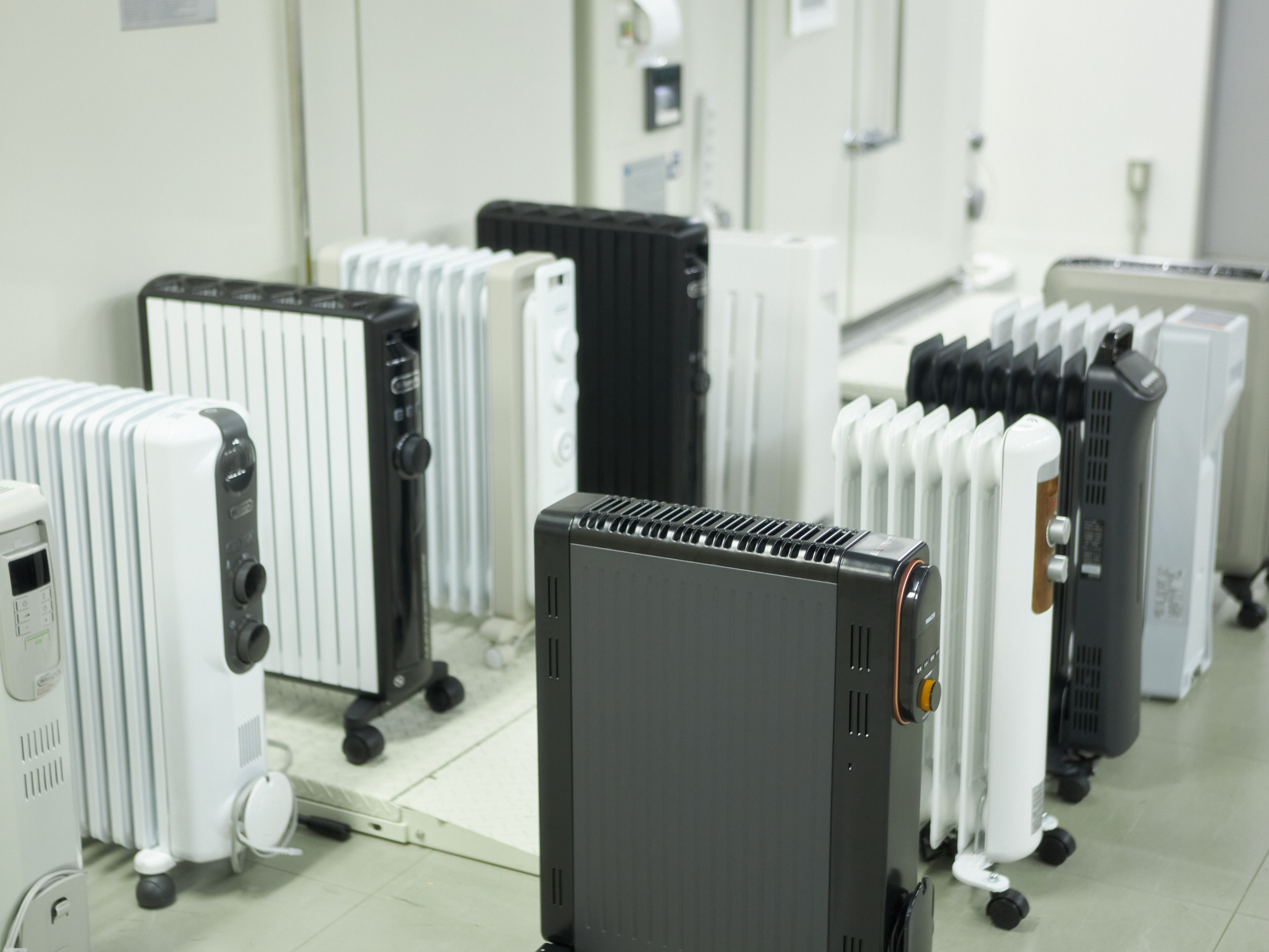 【動作良好】デロンギ ユニカルド オイルヒーター RHJ65L0712 オイルヒーター デロンギ DeLonghi RHJ65L0712 ユニカルド