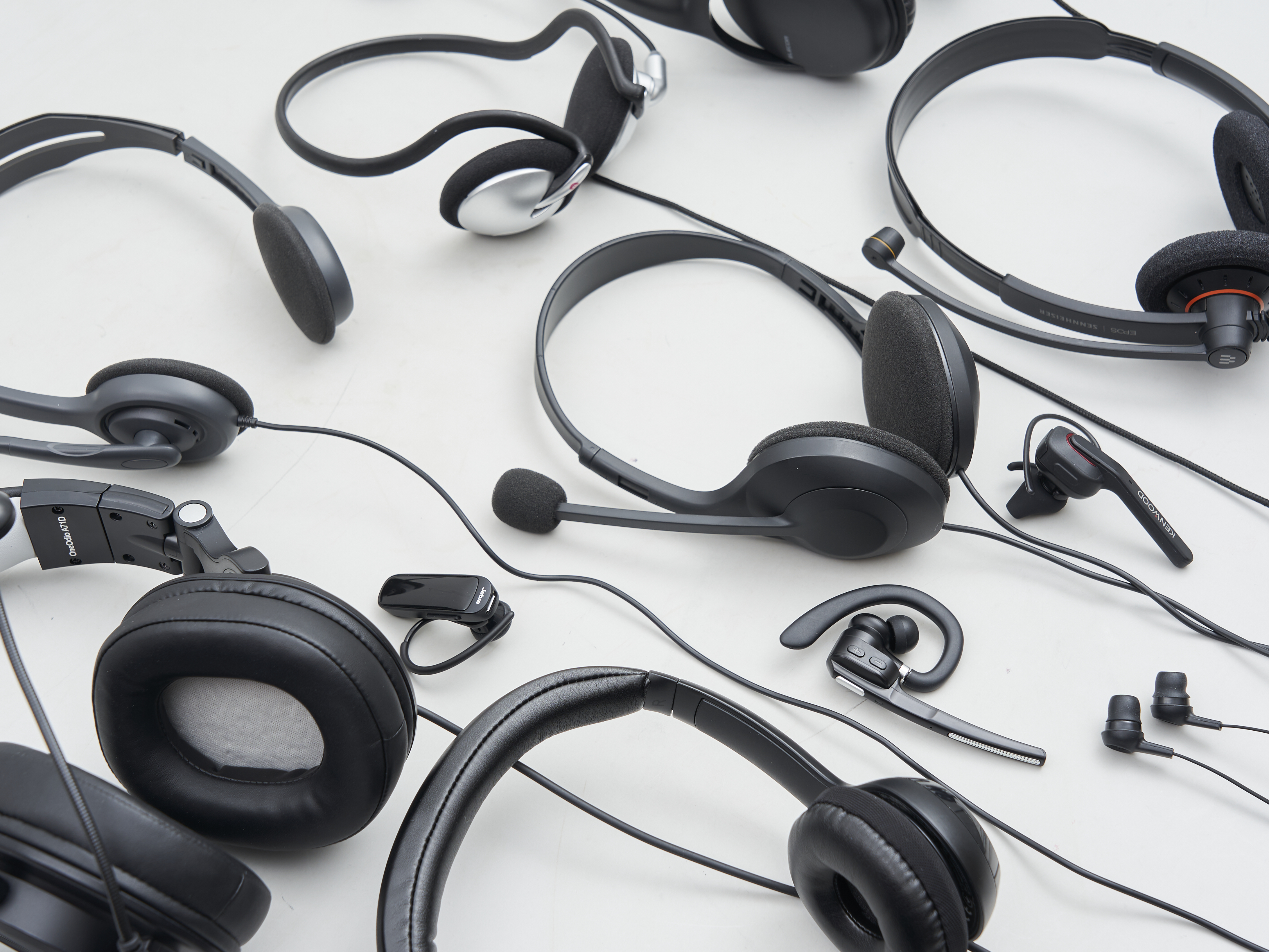 ヘッドホン Logicool H340R ロジクール H340 USBパソコンヘッドセット H340Rをレビュー