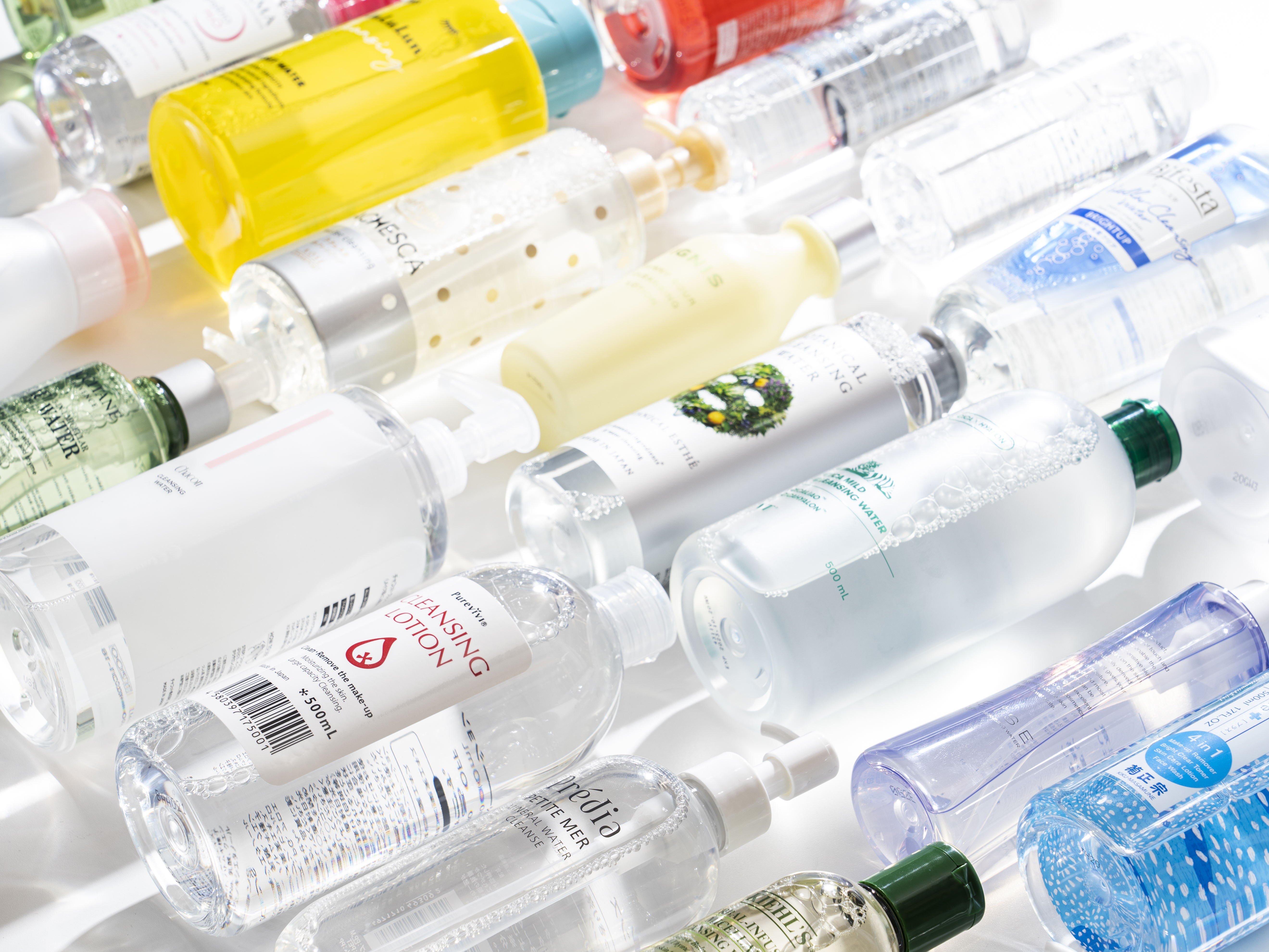 ビオレ 素肌つるるんクレンジングウォーターをレビュー！クチコミ