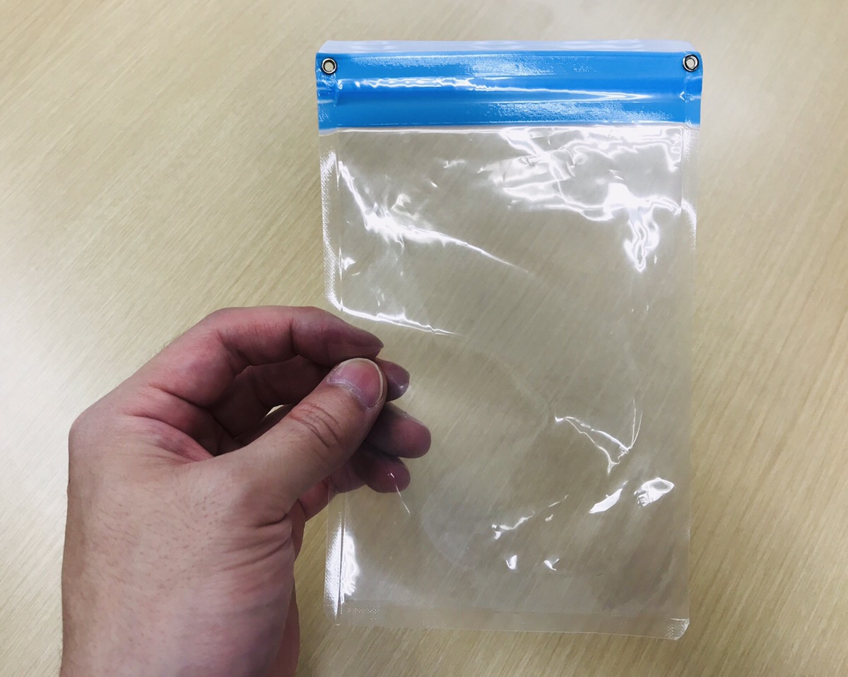 ダイソー スマホ防水ケースを全14商品と比較 口コミや評判を実際に使ってレビューしました Mybest