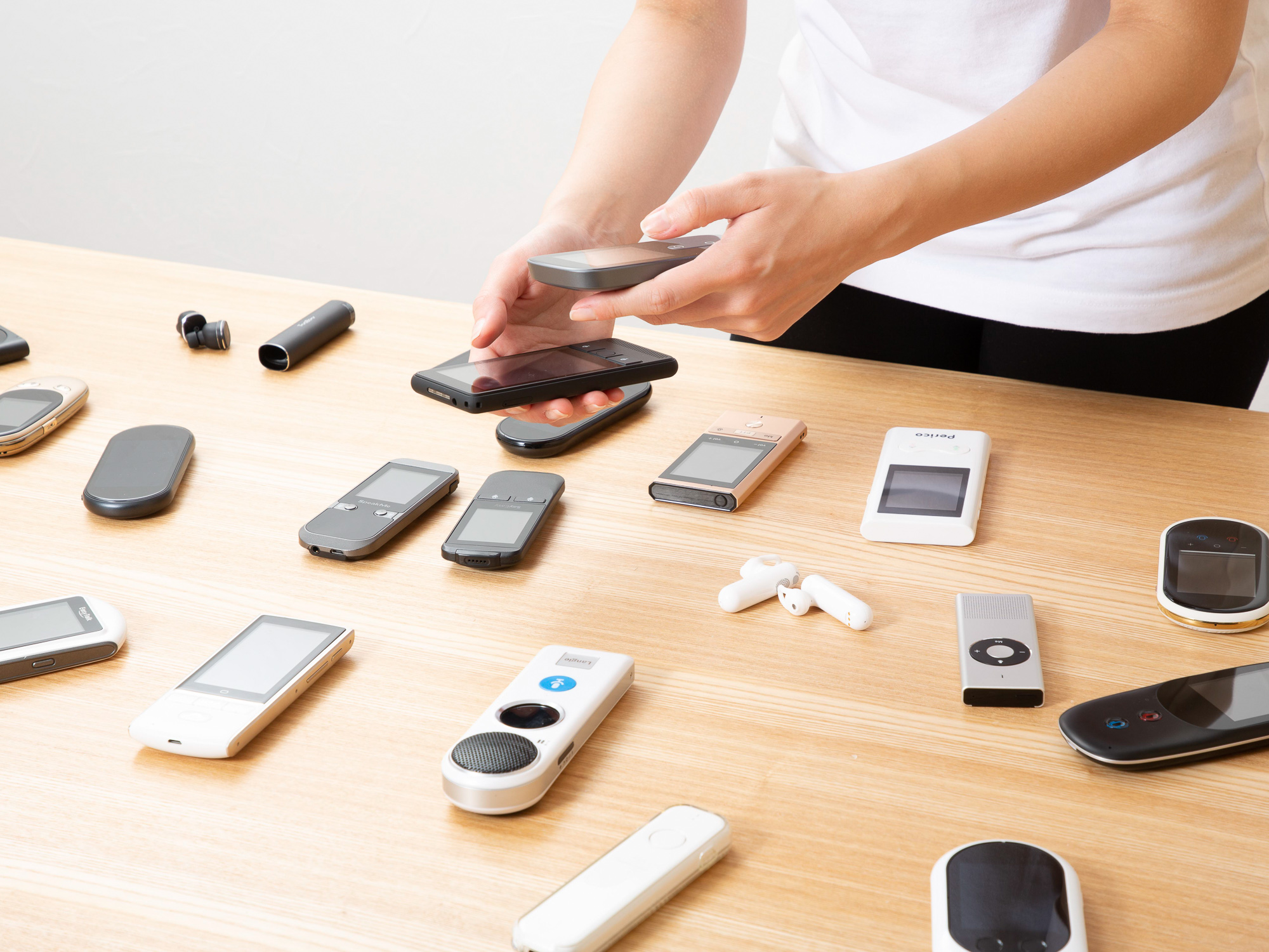 【最新版】VORMOR MINITALK T8(ボルモル ミニトーク T8)白色 Amazon.co.jp: VORMOR MINITALK T8(ボルモル ミニトーク T8) 203