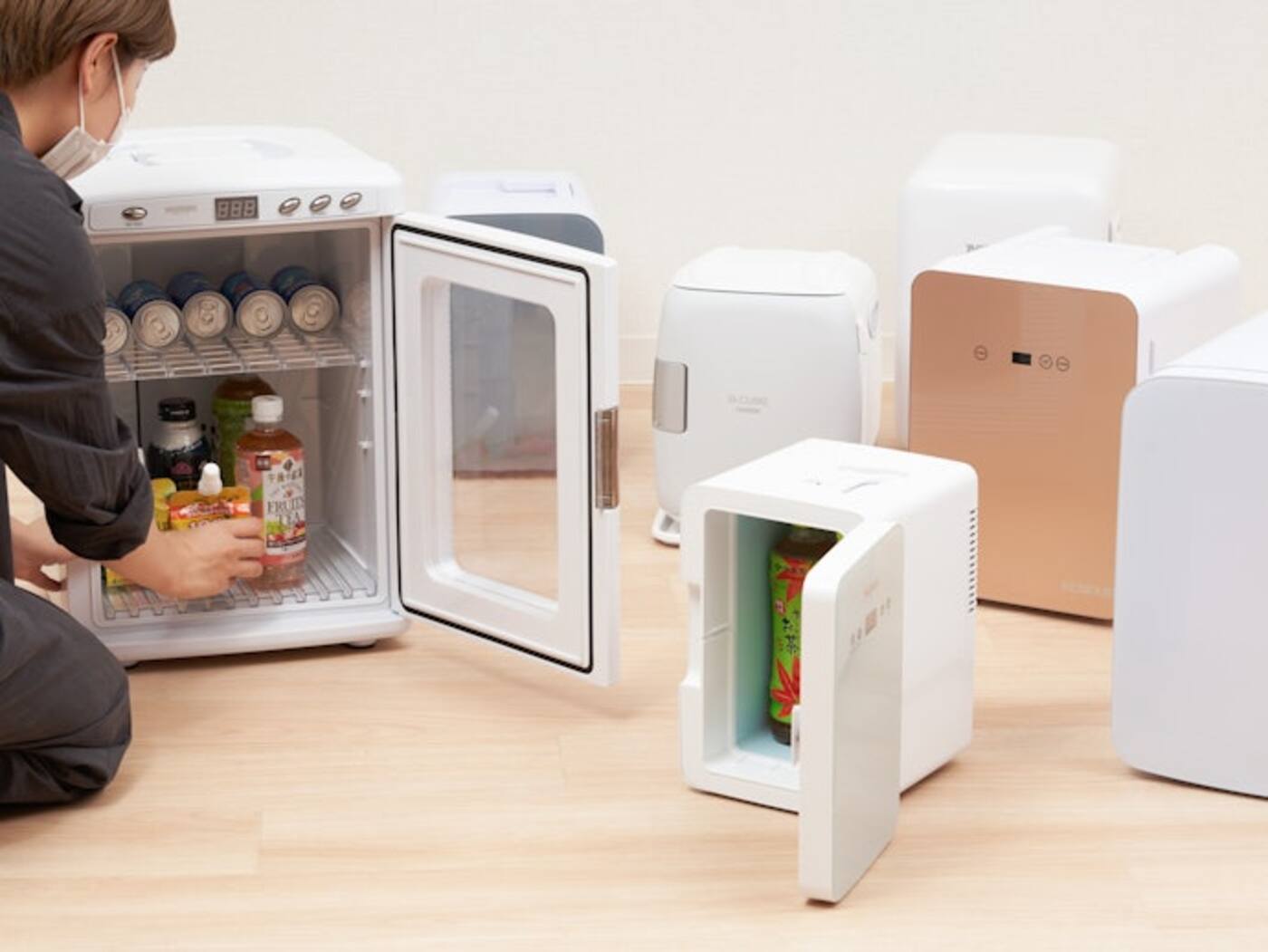 オーム電機 保冷保温ボックス ポータブル電子式 KAJ-R136R-Wを