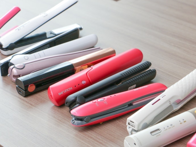 Dyson Corrale HS03 コードレス ヘアアイロン ストレート Dyson Corrale HS03 コードレス ヘアアイロン ストレート