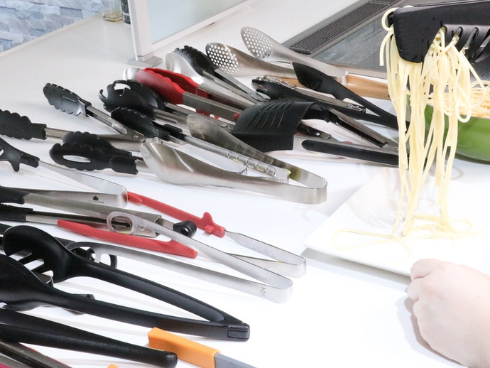 ダイソー ナイロンお料理トングを全23商品と比較 口コミや評判を実際に使ってレビューしました Mybest