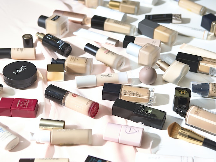 SHISEIDO フューチャーソリューションLX ファンデーション オークル20 SHISEIDO / フューチャーソリューション LX トータル