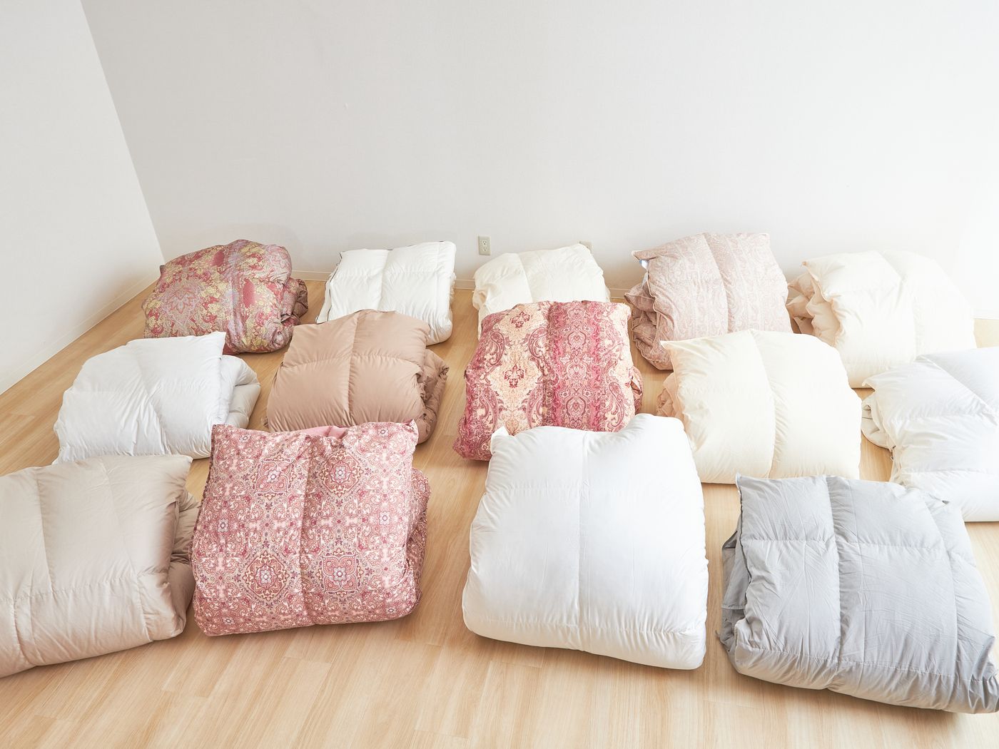 タンスのゲン 羽毛布団 ホワイトダックダウン90％をレビュー！クチコミ