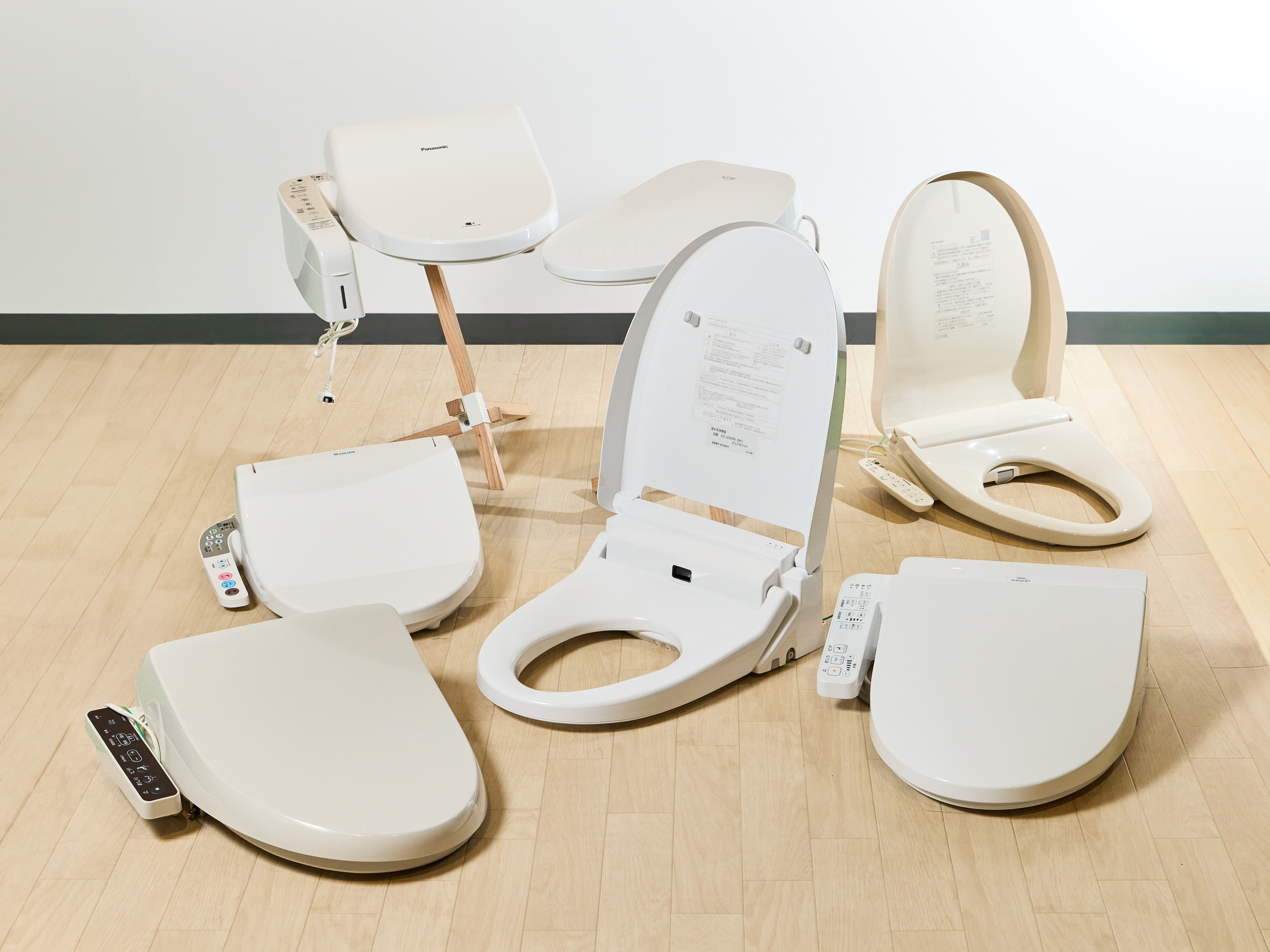 TOSHIBA 温水洗浄便座 SCS-SCK7010 ウォシュレット 温水洗浄便座 パステルアイボリー SCS-SCK7010-N [瞬間式] 東芝