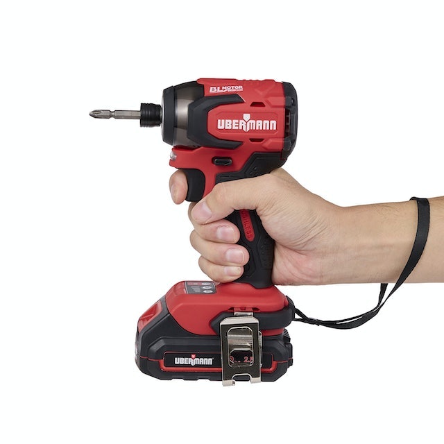 UBERMANN 18V 充電式インパクトドライバー2.5Ahセットをレビュー UBERMANN 18V 充電式インパクトドライバー2.5Ahセットをレビュー