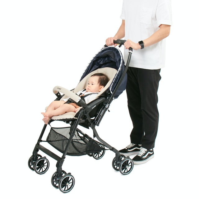 コンビ スゴカル4キャスエアーエッグショック HKをレビュー