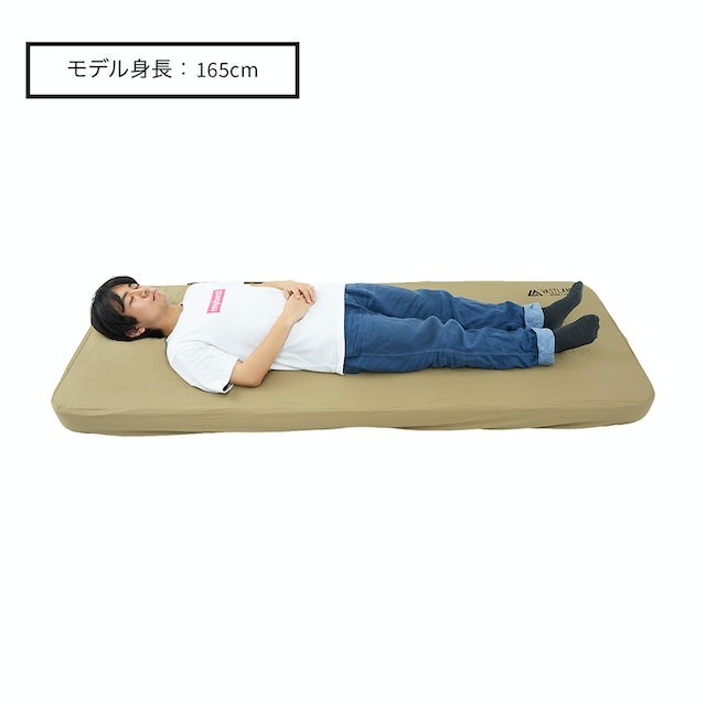 適度な反発力があり、体が沈みすぎない