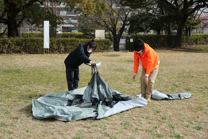 特殊な形状で組み立てに時間がかかった。色分けされていてわかりやすいのは魅力