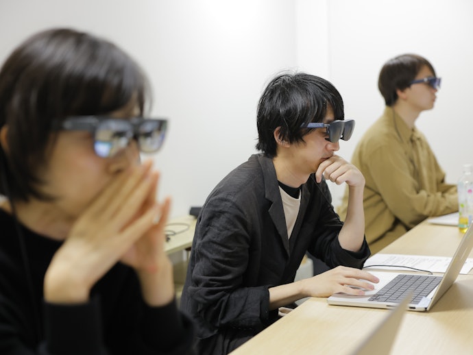 HARMANと共同開発した空間オーディオシステムを搭載。音の広がりがよく、臨場感は十分