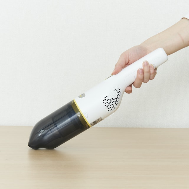 持ち手が12cmと細い。手の小さい人でも使いやすい