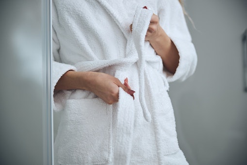 なめらかな生地なので引っかかりもない。フードも被りやすい