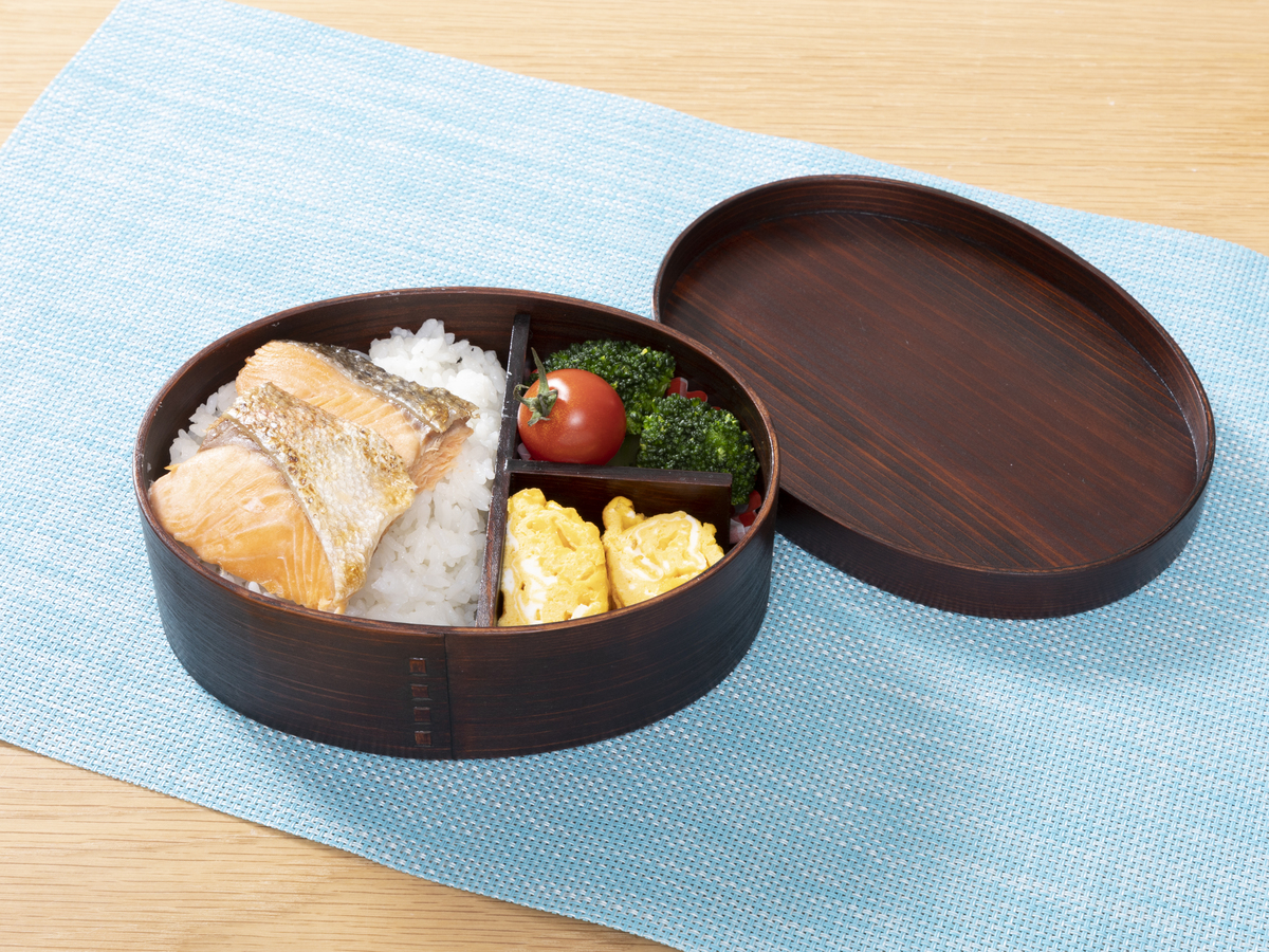 漆器かりん本舗 曲げわっぱ 小判 中をレビュー！クチコミ・評判をもと