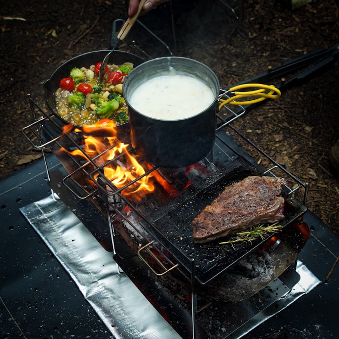 15kgの重量に耐えられるので具だくさんな鍋料理などもしやすい