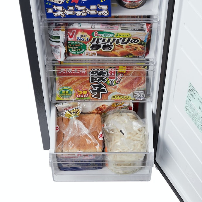 引き出しが大きく開き、中の食材を探しやすいのがメリット