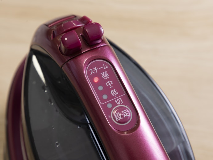 パナソニック コードレススチームアイロン NI-WL706をレビュー パナソニック コードレススチームアイロン NI-WL706をレビュー