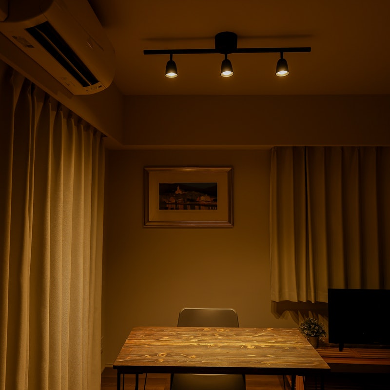 IKEA SKURUP シーリングトラック スポットライト 503.959.28をレビュー