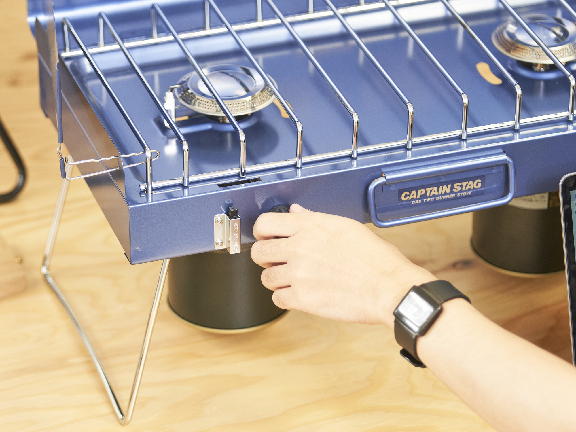 キャプテンスタッグ ステイジャーコンパクトガスバーナーコンロM-8249 Amazon | キャプテンスタッグ ステイジャー コンパクトガス