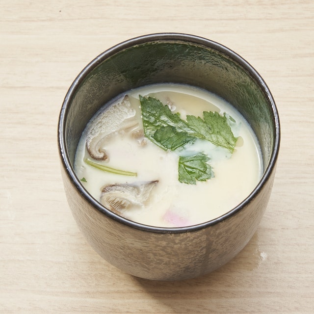 茶碗蒸しは、うまく固まらずスープ状になった