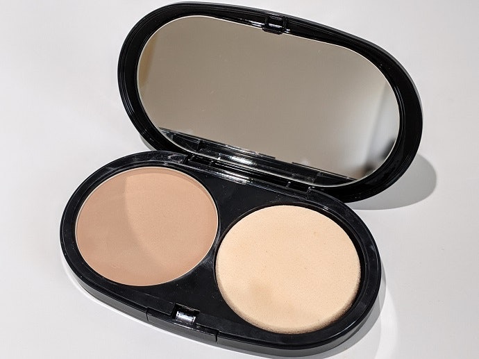 セフィーヌ　シルクウェットパウダー　OC100 ６個 3e7dcc72ff25f9da488b6dc9b26636