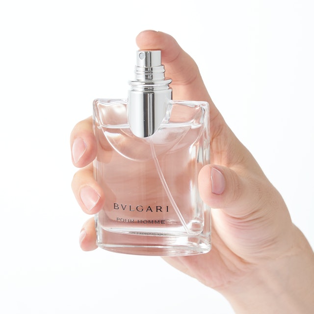 【大人気】ブルガリプールオムトワレ Amazon.co.jp: ブルガリ プールオム オードトワレ EDT 50mL 香水