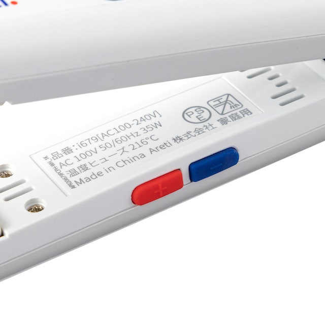 Areti. - ARETI ピュアセラミック ストレート  ヘアアイロン I679PCPH-WH ヘアアイロン イノベーションモデル｜アレティ公式ストア