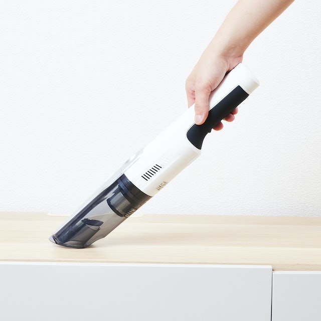 アクア　ハンディ掃除機　AQC-HH700 AQC-HH700 | 掃除機・クリーナー（コードレスハンディクリーナー