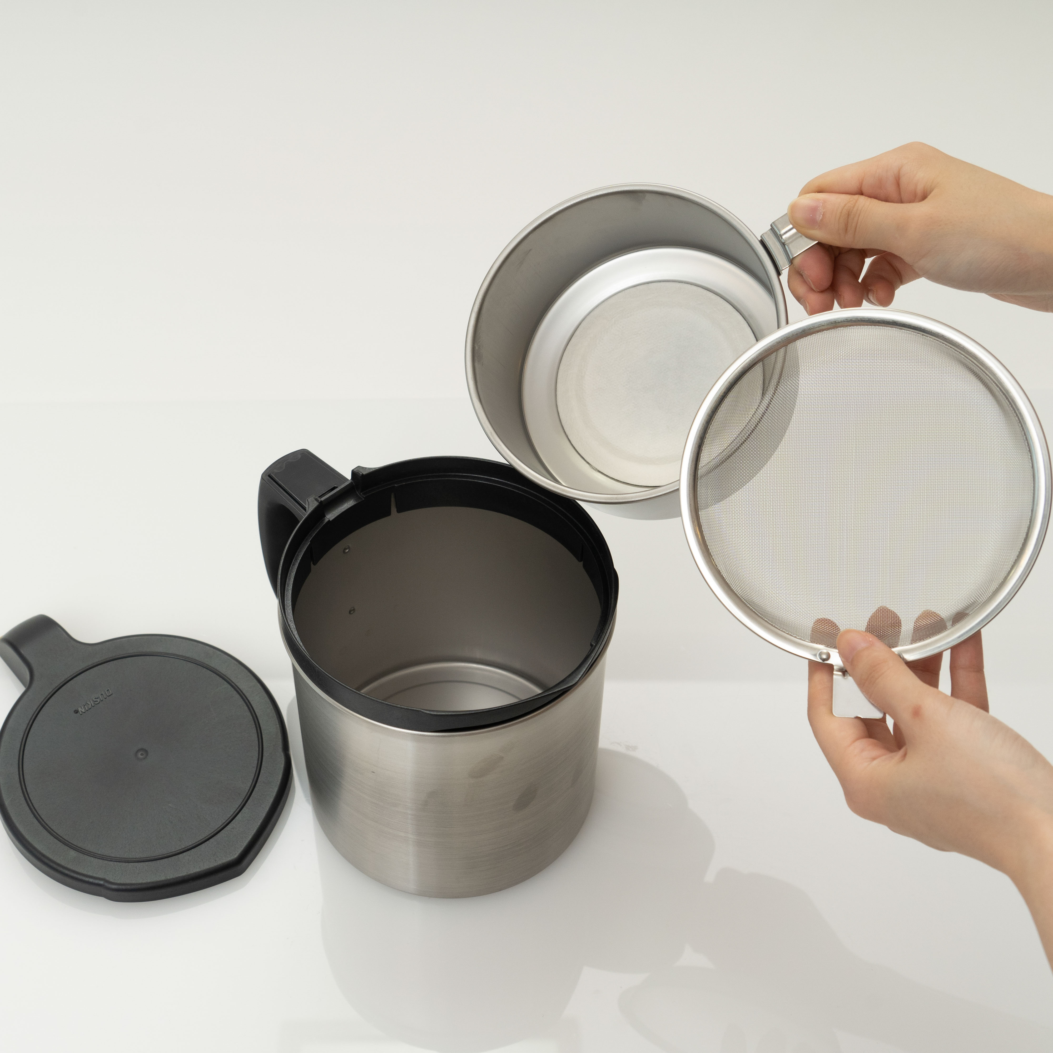 油ろ過器 油っくりん 宅配便お届け商品と同時注文不可 おしゃれ ろ過 ろ過フィルター1個付 オイルポット カートリッジ ステンレス ナイス フィルター 保存 再利用 油 油こし器 活性炭 輝い ナイス