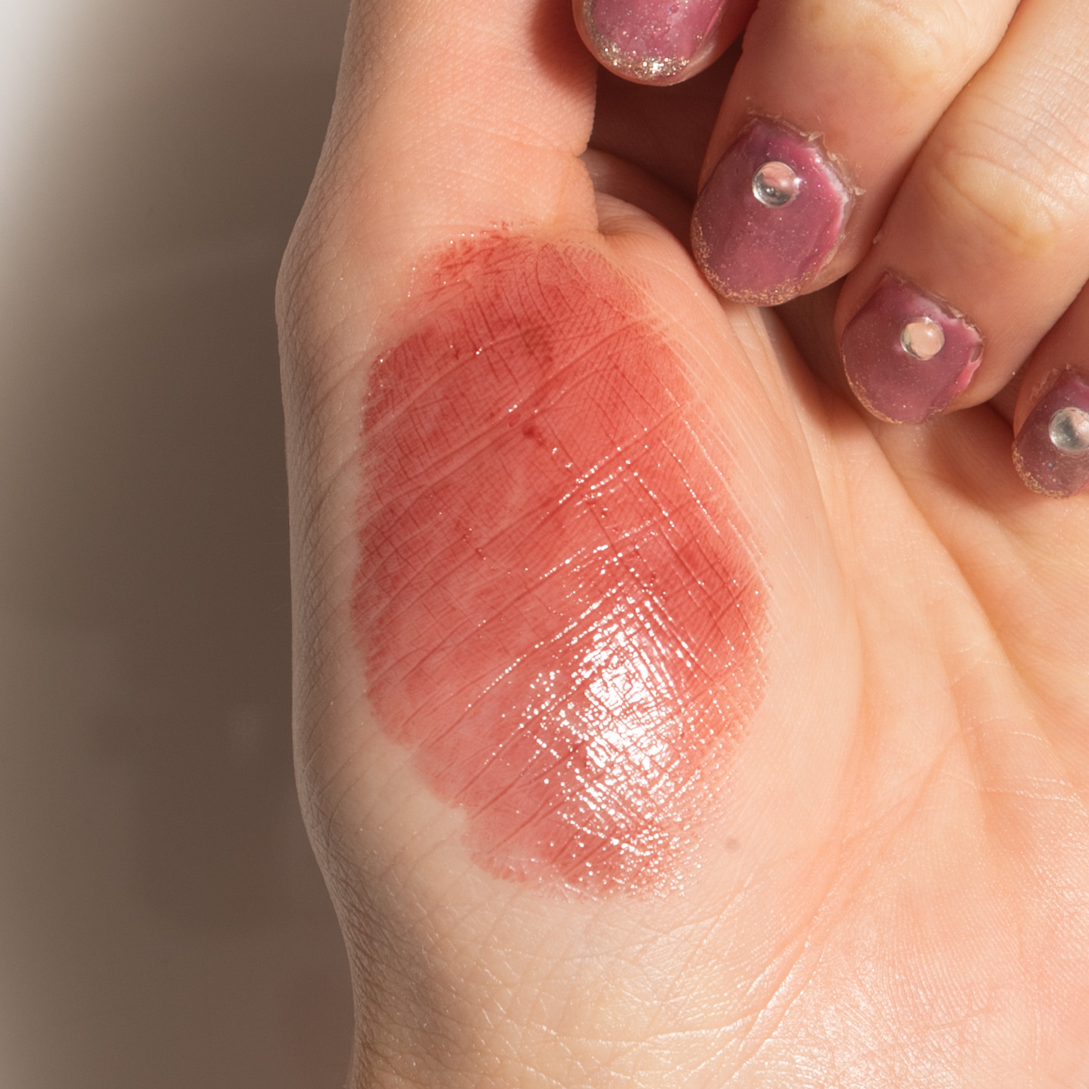 SUQQU モイスチャー リッチ リップスティック 10 焦紅をレビュー