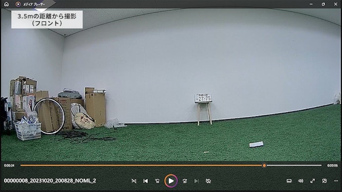 フロントカメラの映像は鮮明。フレームレートも信号と重ならない