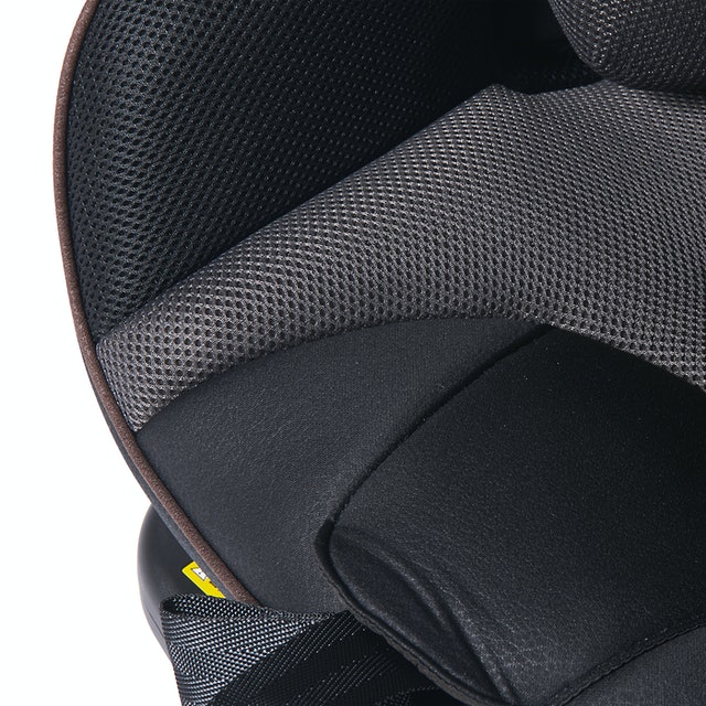 アップリカ フォームフィット ISOFIX セーフティープラスをレビュー