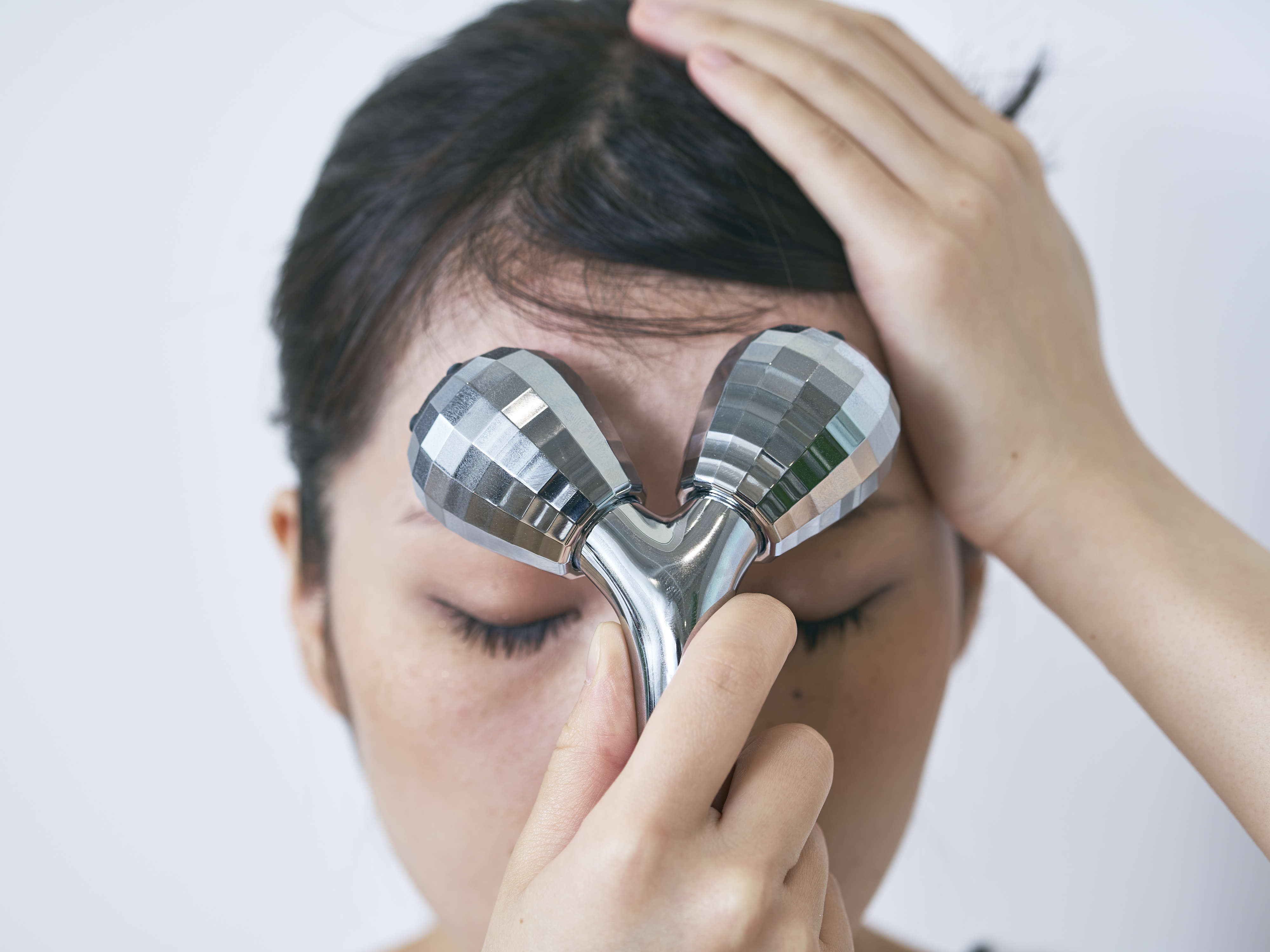 ファイブスター ゲルマミラーボール美容ローラー シャインを他商品と比較 口コミや評判を実際に使ってレビューしました Mybest