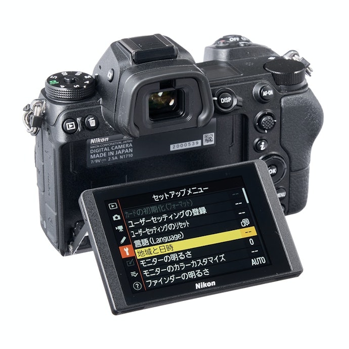 動画専用のAF機能を搭載。音声・映像端子も不足なし