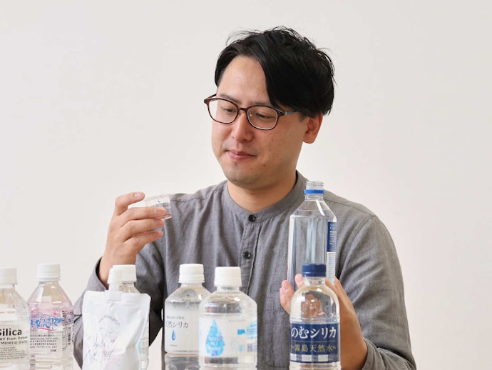 シリカ水独特の風味は控えめ。日々の生活に取り入れやすい