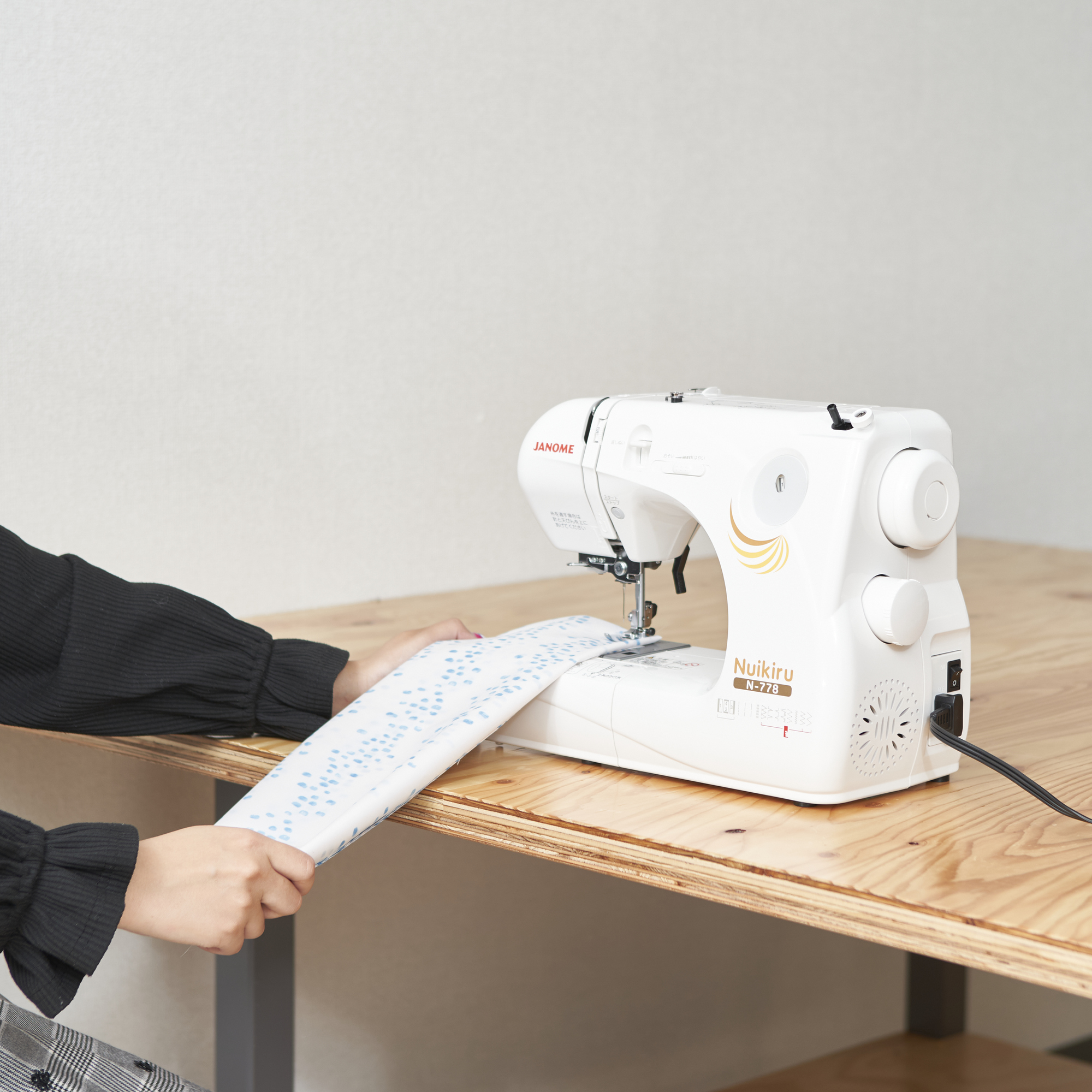 JANOME 2ウェイコンパクト電子ミシン  N-778 2mvetro JANOME 2ウェイコンパクト電子ミシン N-778 2mvetro