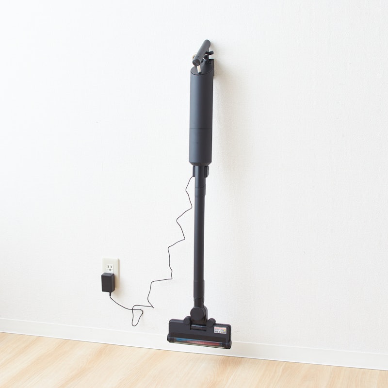 ツインバード コードレススティック型クリーナー TC-E264Bをレビュー