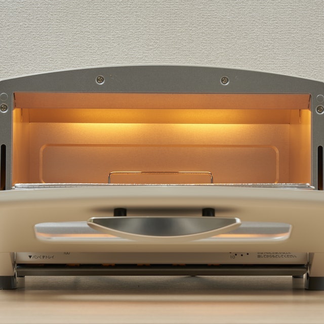 アラジン グラファイトトースター 2枚焼き AET-GS13Cをレビュー アラジン グラファイトトースター 2枚焼き AET-GS13Cをレビュー