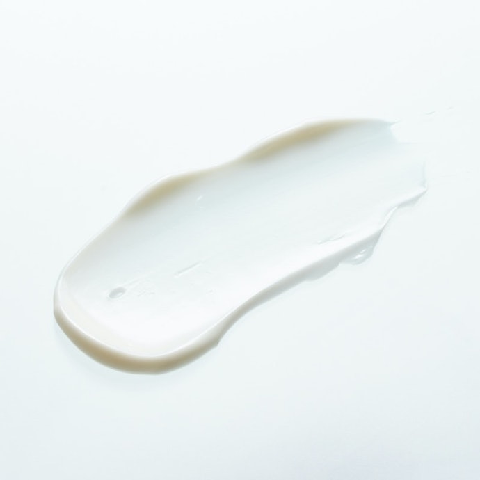 ややしっとりとした使用感。ベタつきを避けたい人には向かない