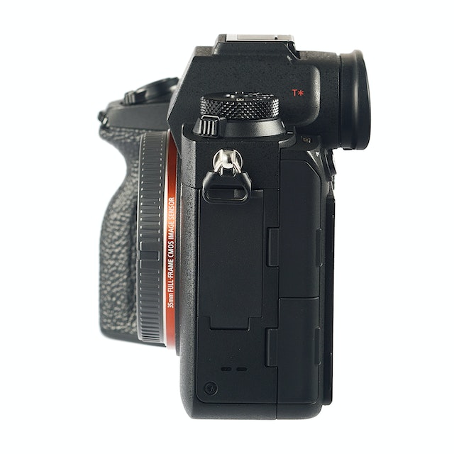 ソニー デジタル一眼カメラ ILCE-9M2 α9M2 ボディ 新品 ソニー デジタル一眼カメラ ILCE-9M2 α9M2 ボディ 新品