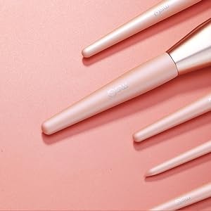 手になじむ太さだが、長さは賛否両論。重さが気になるモニターもいた