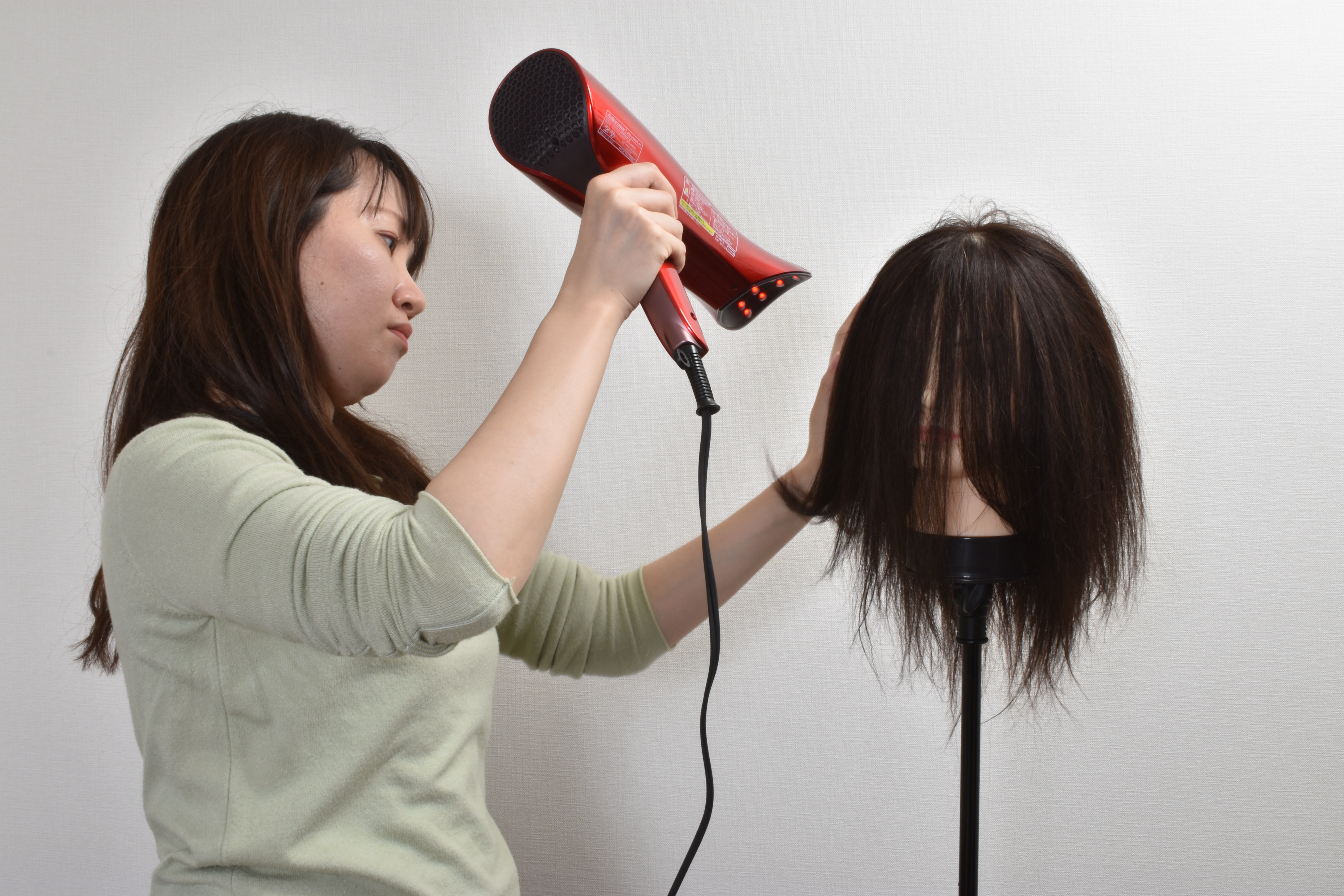 アデランス ヘアリプロ ドライヤーをレビュー！クチコミ・評判をもとに