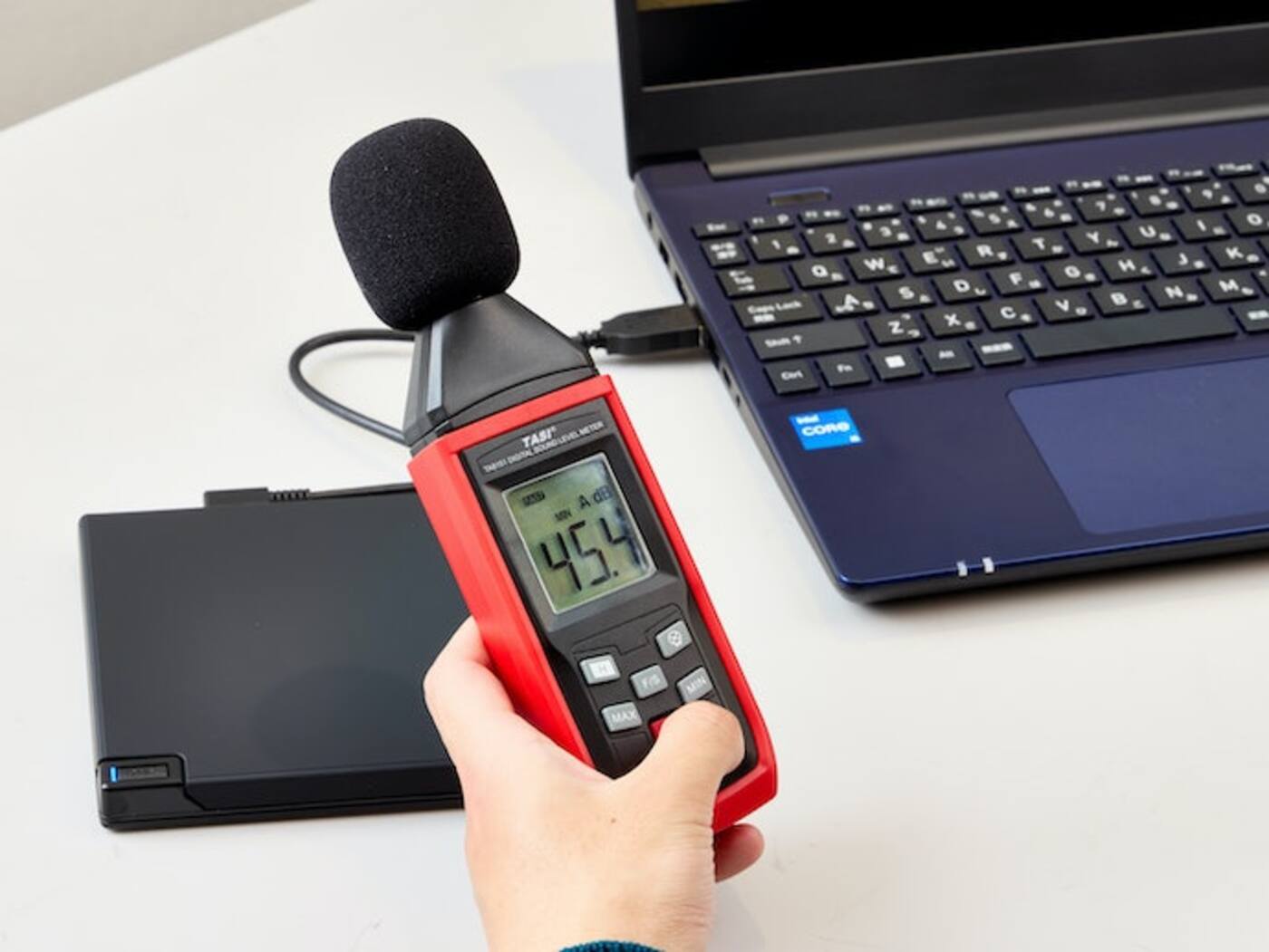 パイオニア ポータブルブルーレイドライブ BDR-XD08LEをレビュー