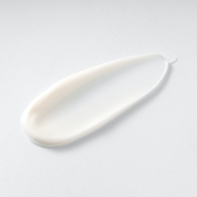 イヴ・サンローラン ピュアショット リッチクリームをレビュー