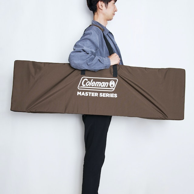 本体の重量は約5.7kg。上位商品と比べるとやや重ため