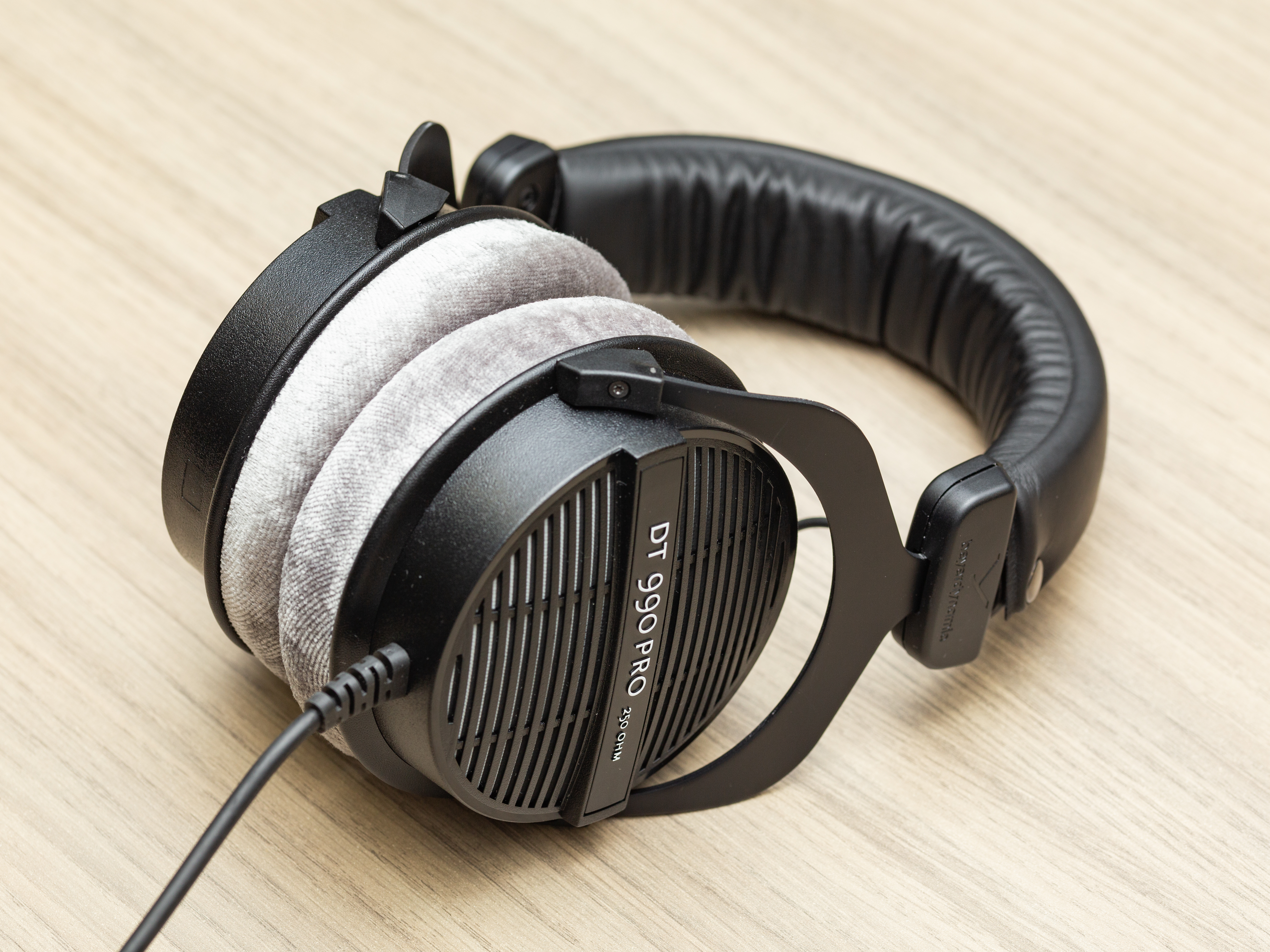 ネット販売 beyerdynamic ベイヤーダイナミック ヘッドホン DT990PRO
