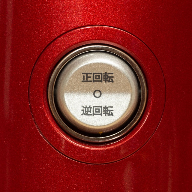 美品★付属品あり★ホールスロージューサー JSG-721 楽天市場】クビンス ホールスロージューサー jsg－721の通販