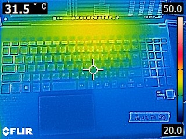 ファンの音は45dBと静か。排熱効率がよい
